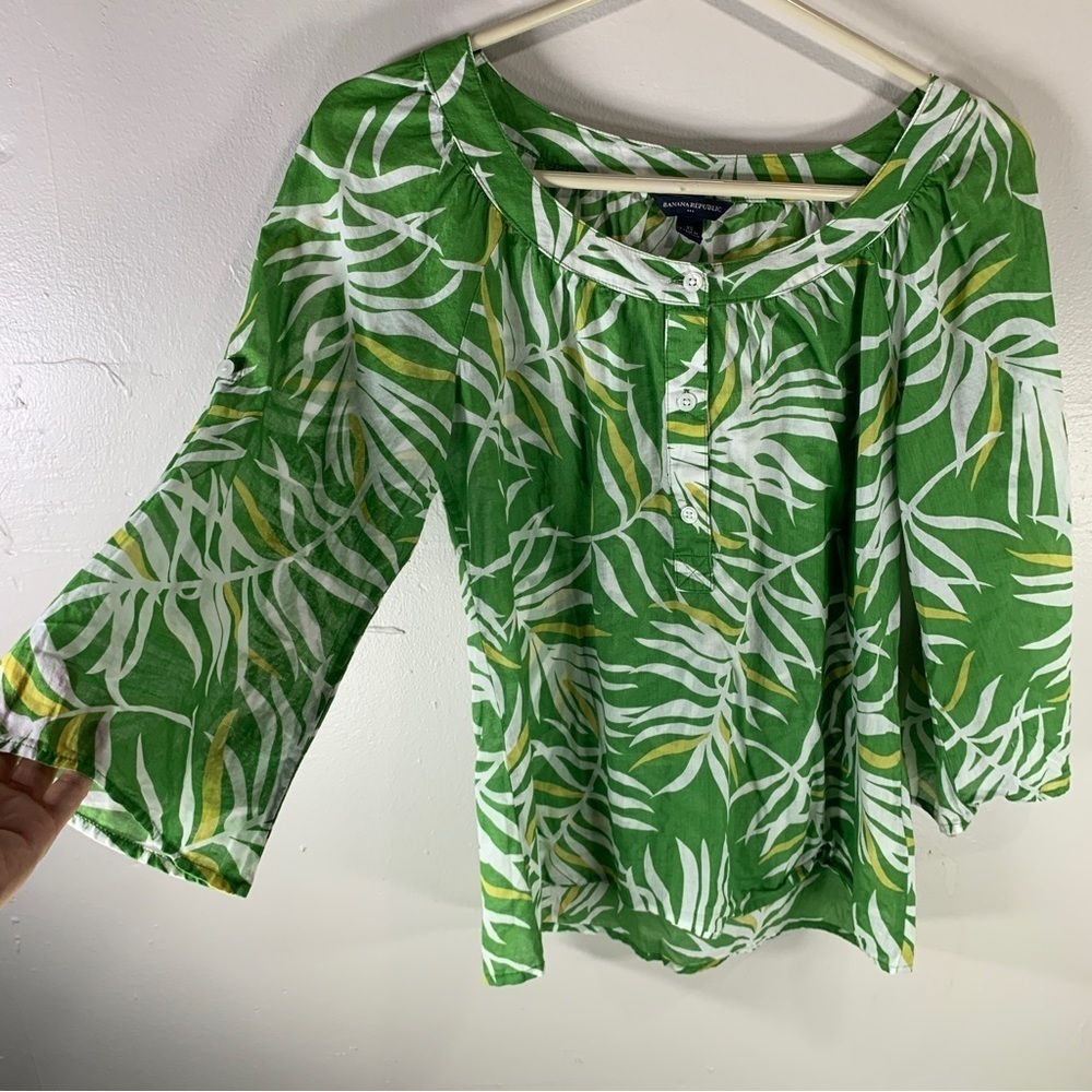 Banana republic green palm print blouse Hawaiian 100% cotton button up XS top - Picture 3 of 11